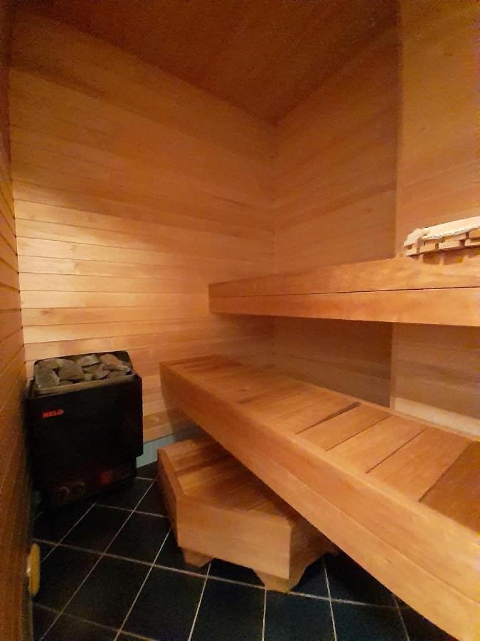 ホテル Kuelalistemaja Kukruse Residents Kohtla-Järve エクステリア 写真
